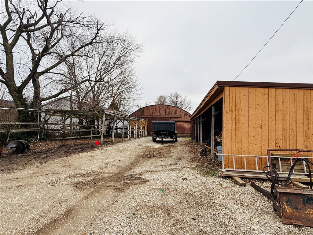 152 E Elm Street Property Photo 10