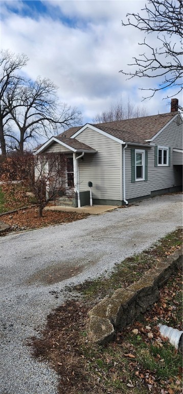 108 Columbia Street Property Photo 5