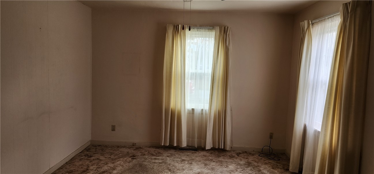 108 Columbia Street Property Photo 8