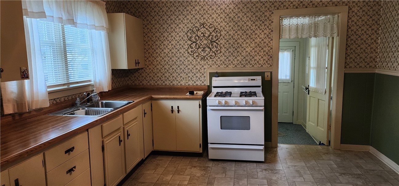 108 Columbia Street Property Photo 19