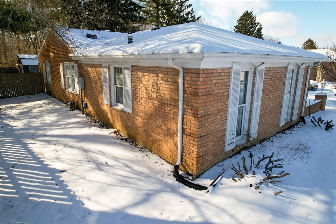 1310 Golf Terrace Property Photo 4