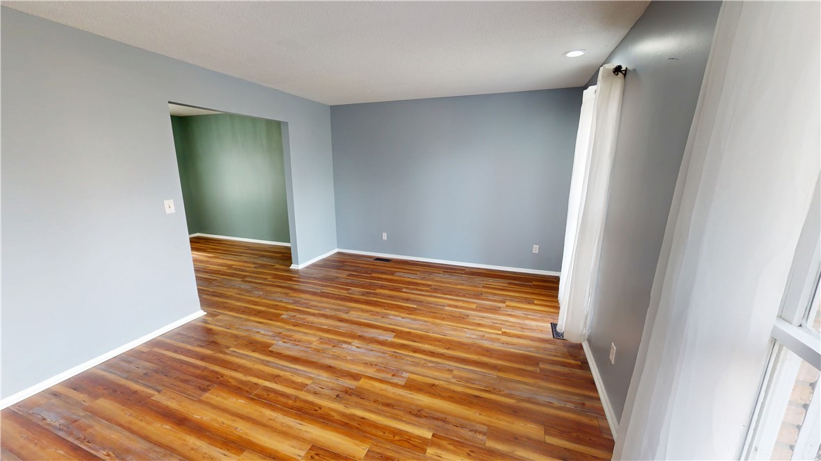 1310 Golf Terrace Property Photo 12