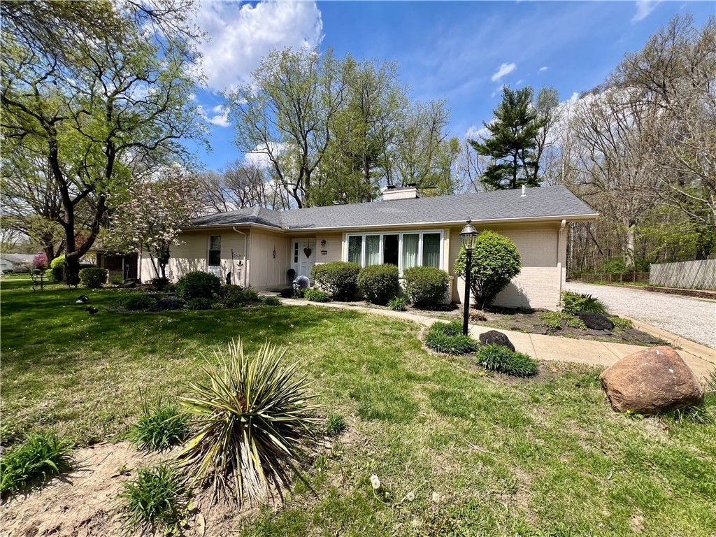 181 Thornhill Drive Property Photo 4