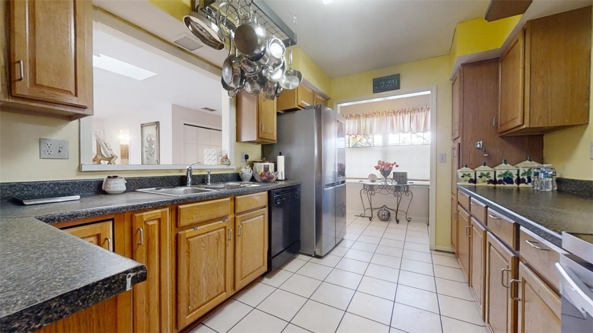 181 Thornhill Drive Property Photo 15