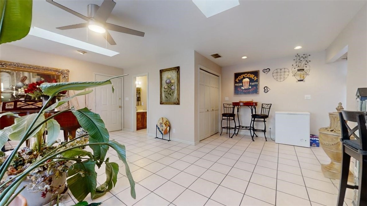 181 Thornhill Drive Property Photo 21