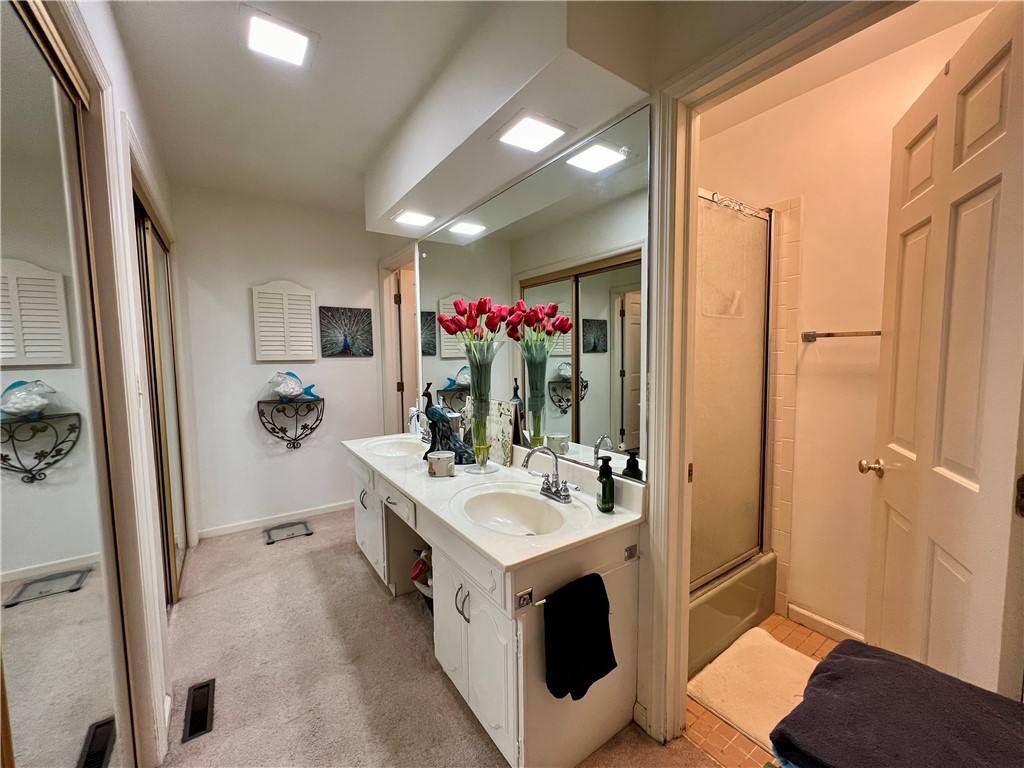 181 Thornhill Drive Property Photo 27