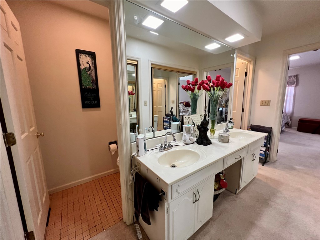 181 Thornhill Drive Property Photo 28
