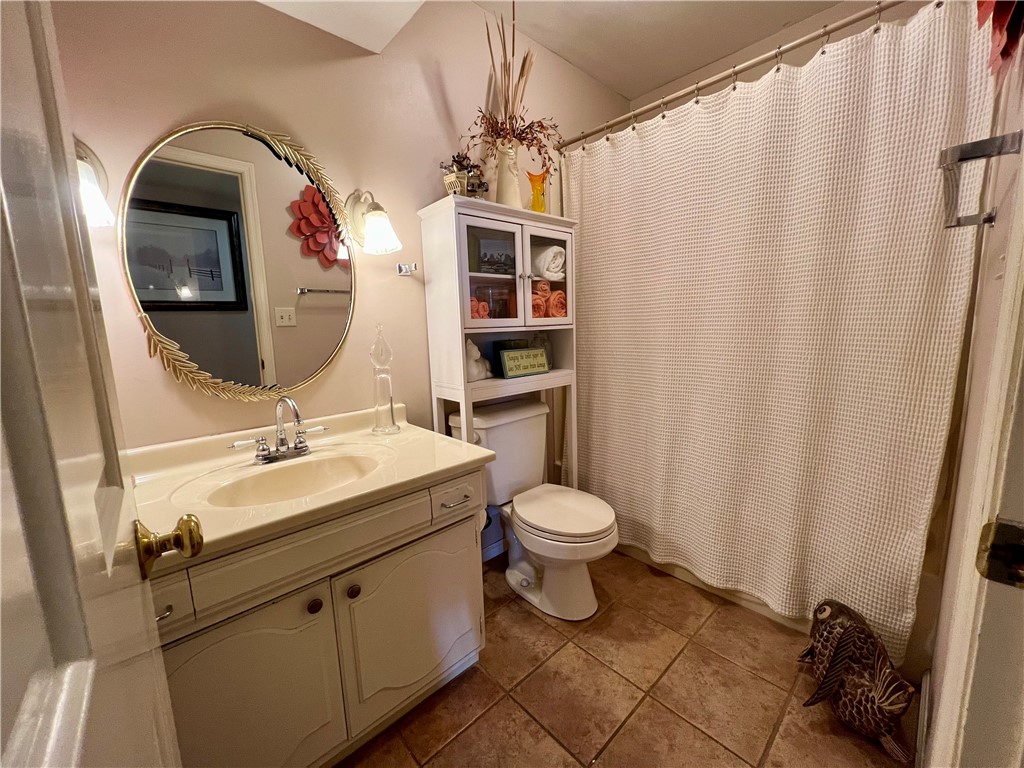 181 Thornhill Drive Property Photo 38