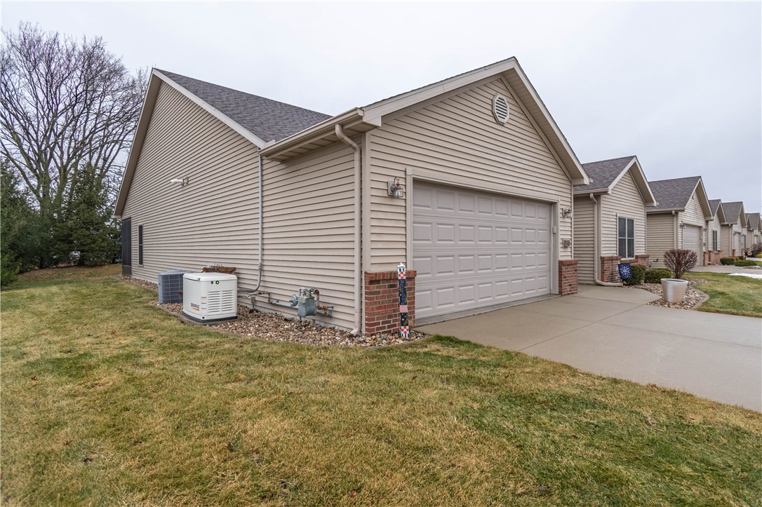 1505 August Hill Place Property Photo 3