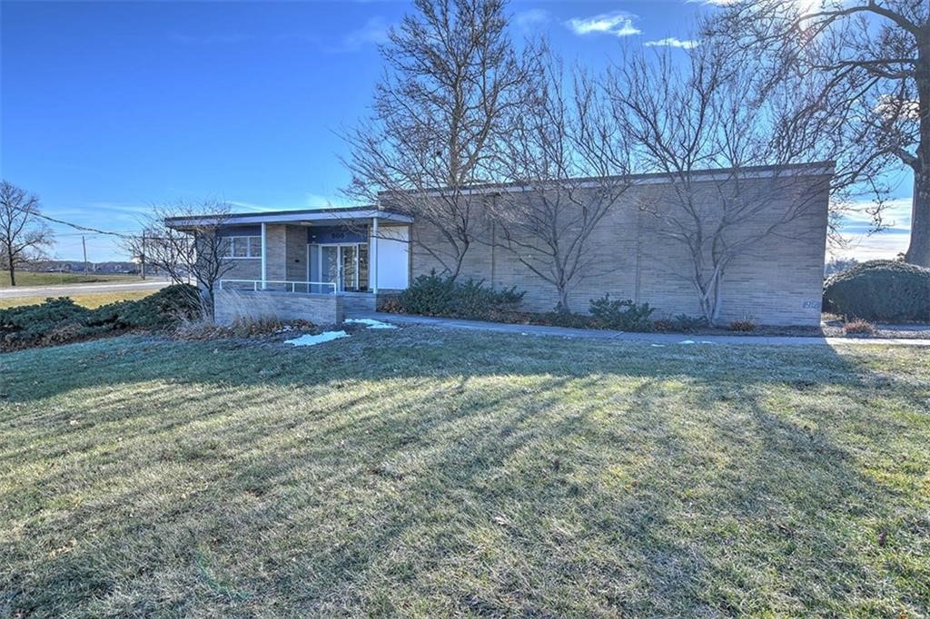 500 E Lake Shore Drive Property Photo 3