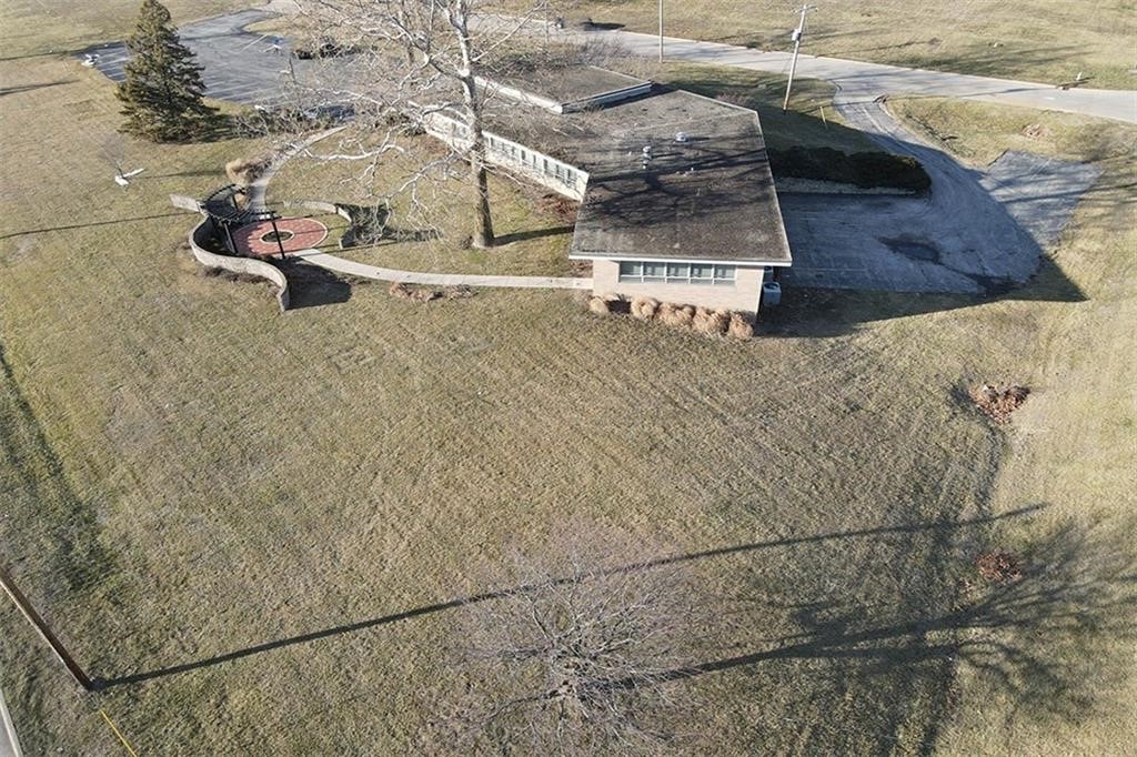 500 E Lake Shore Drive Property Photo 7