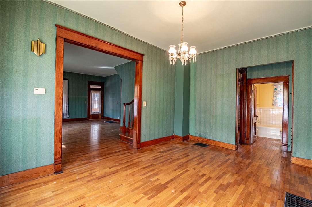 116 W Strain Street Property Photo 10