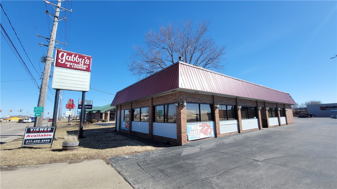 1385 E Pershing Road Property Photo