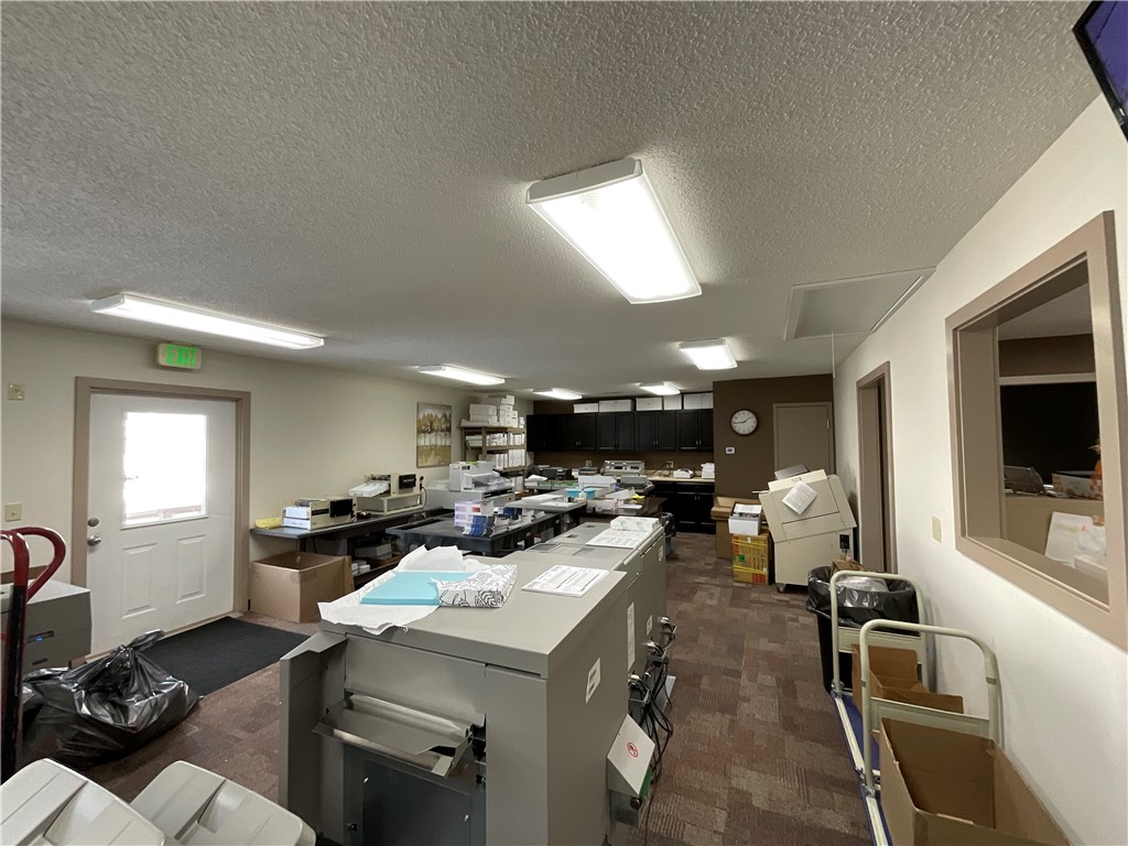 902 W Wabash Avenue Property Photo 3