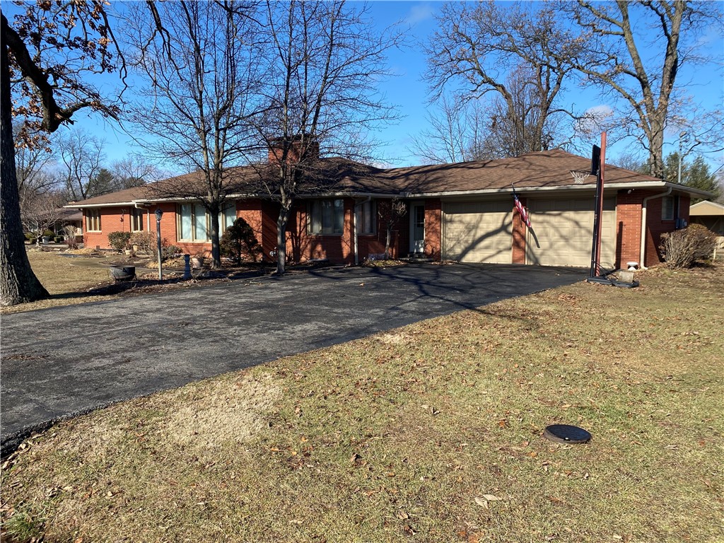 705 Hickory Drive Property Photo 2