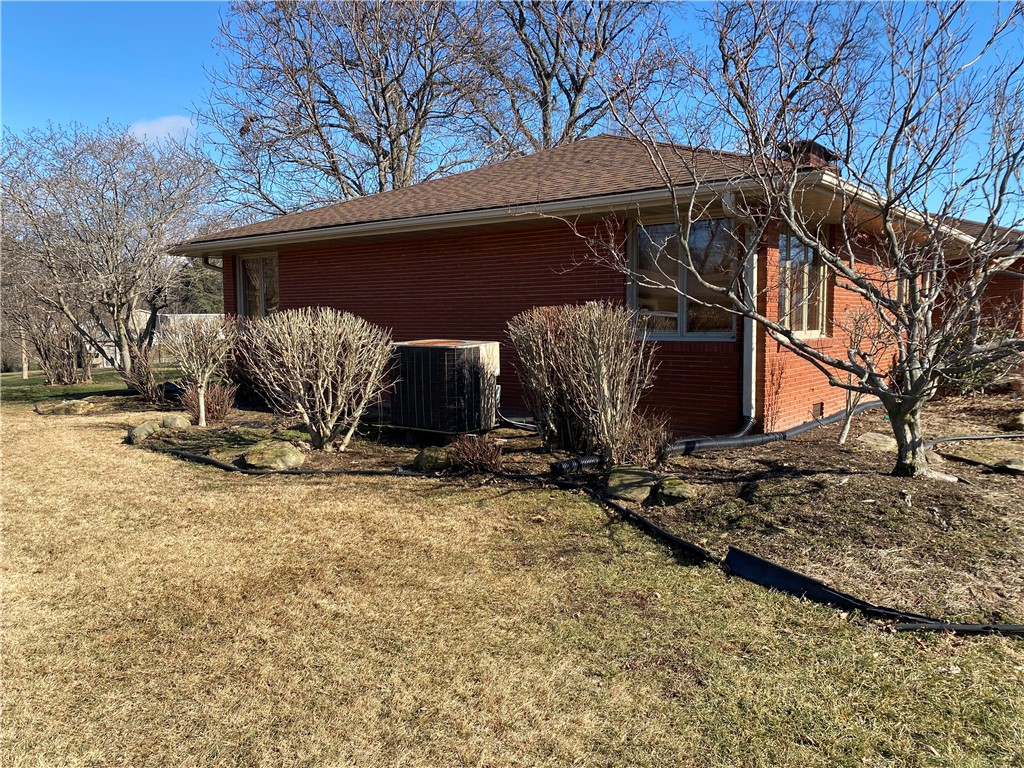 705 Hickory Drive Property Photo 4