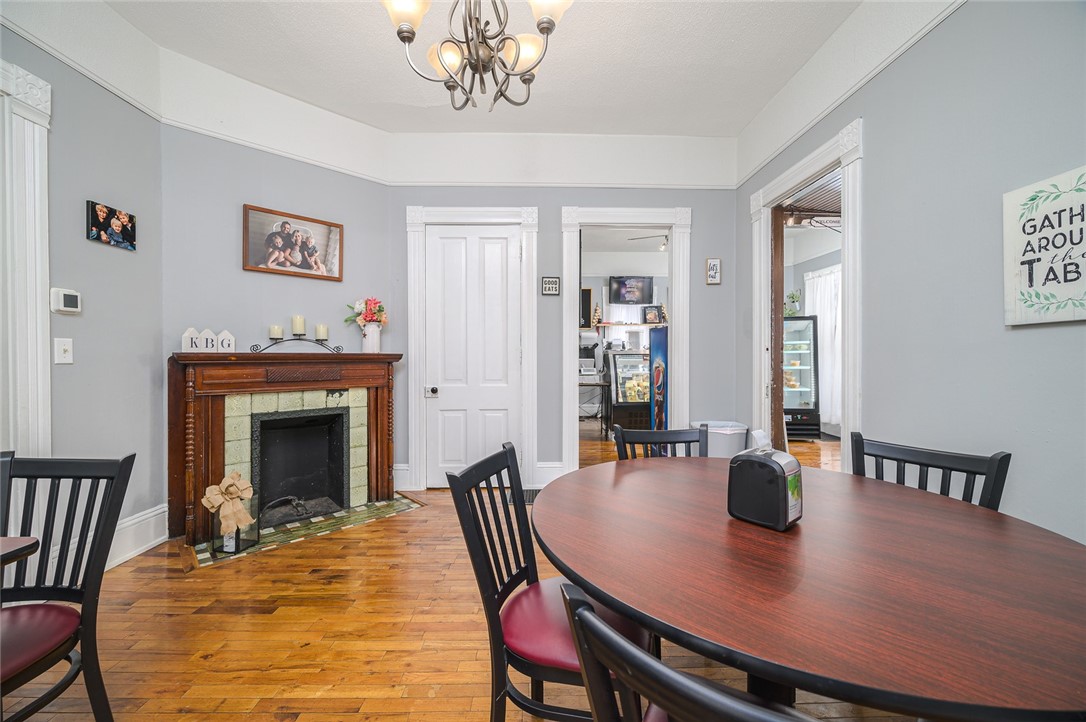 110 E Madison Street Property Photo 17