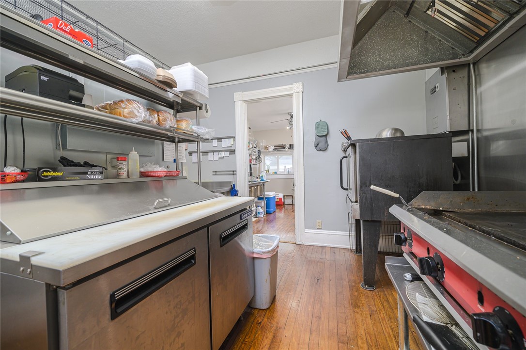 110 E Madison Street Property Photo 24