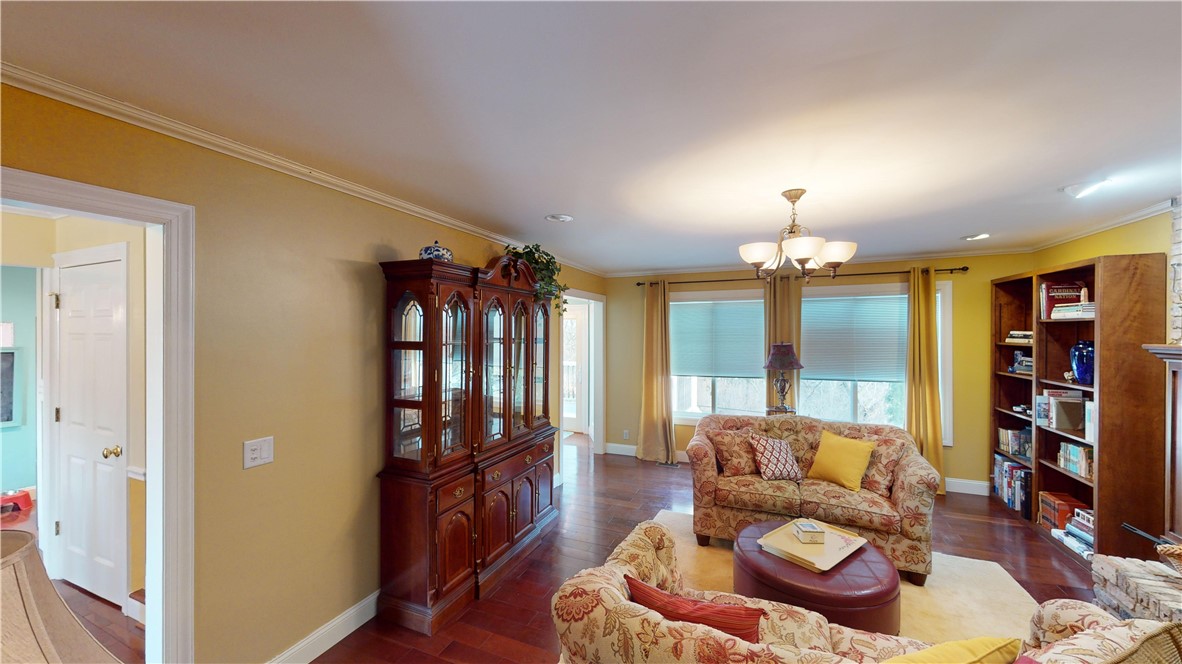 170 Hillcrest Boulevard Property Photo 8