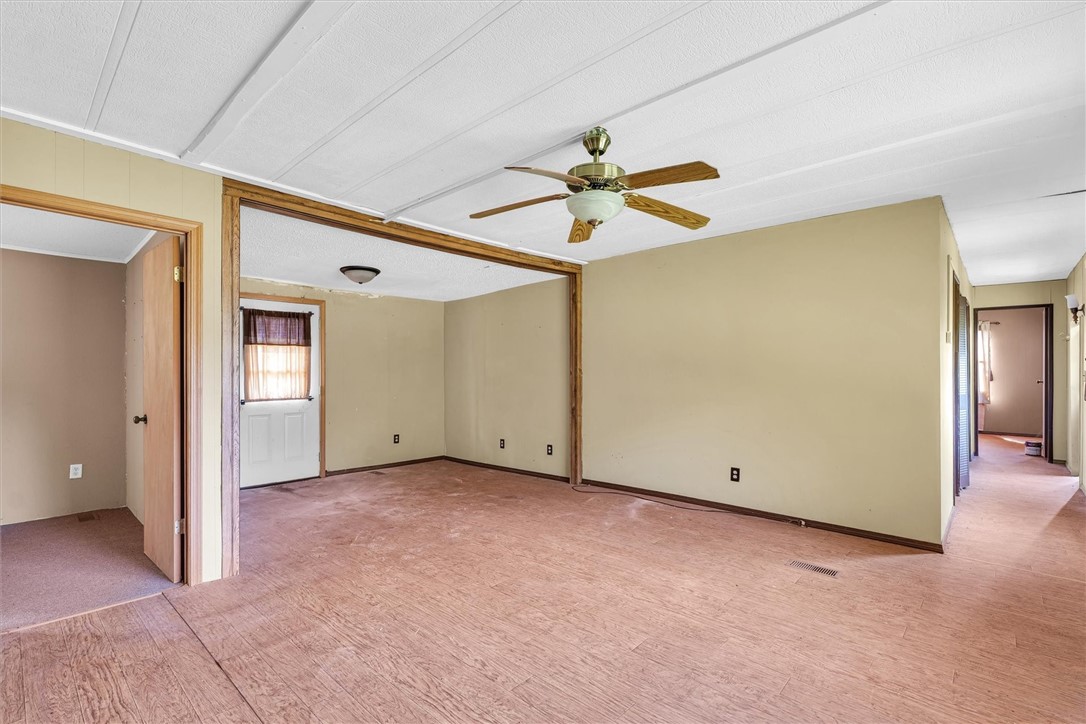 20257 W Union Road Property Photo 6
