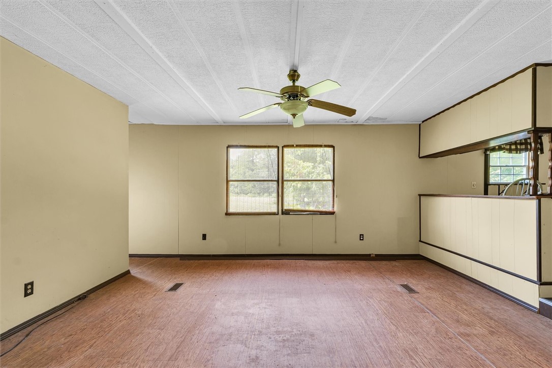 20257 W Union Road Property Photo 9