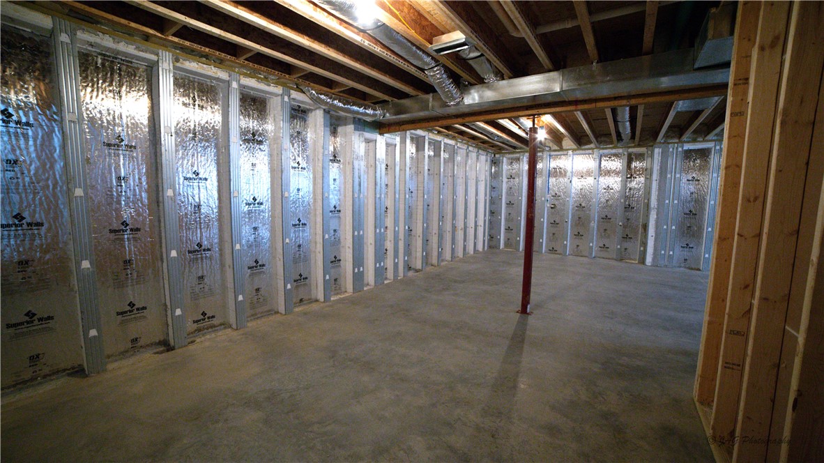 100 E Madison Avenue Property Photo 17