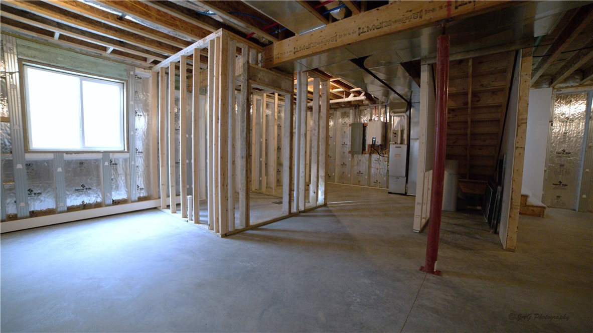 100 E Madison Avenue Property Photo 19
