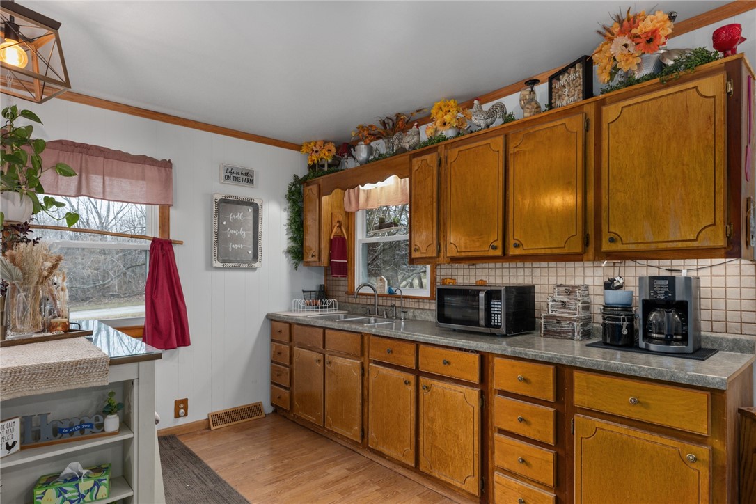 886 E County Road 500 E Property Photo 17
