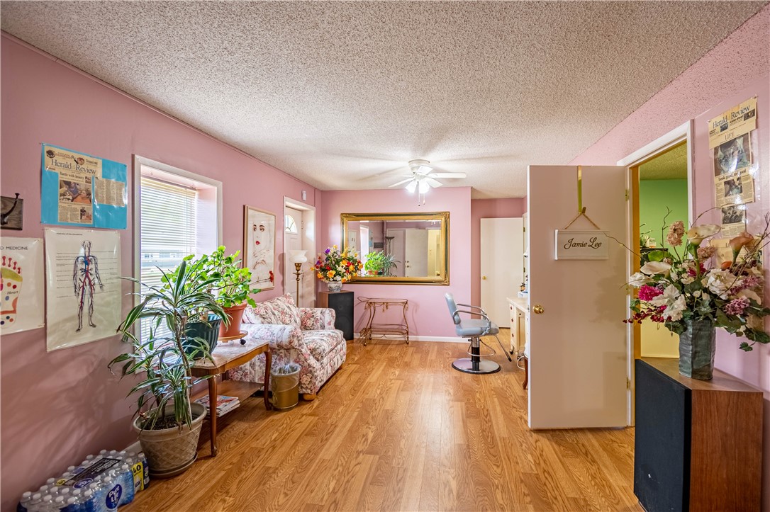 3260 N Charles Street Property Photo 18