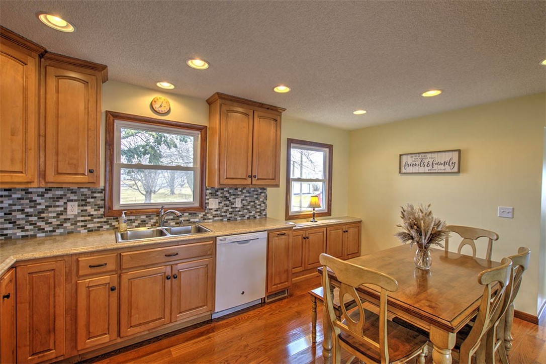 7760 Walker Road Property Photo 15