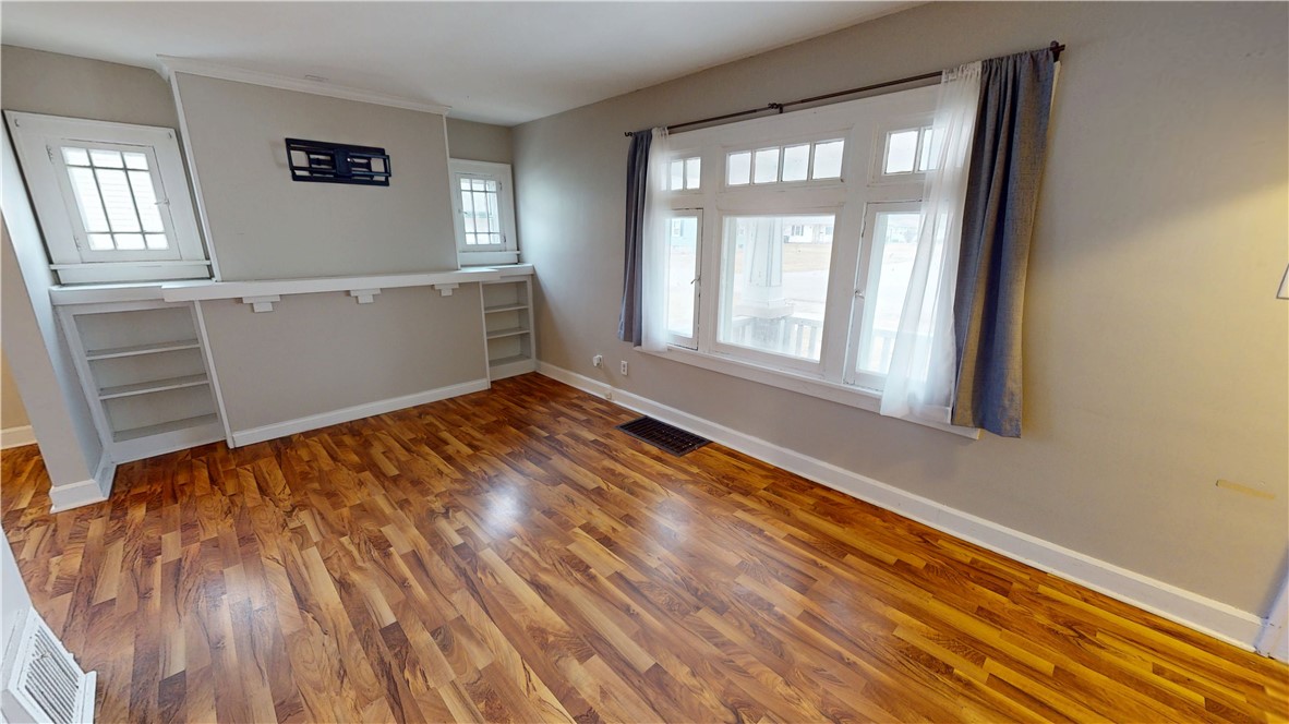 1413 Robinson Street Property Photo 3