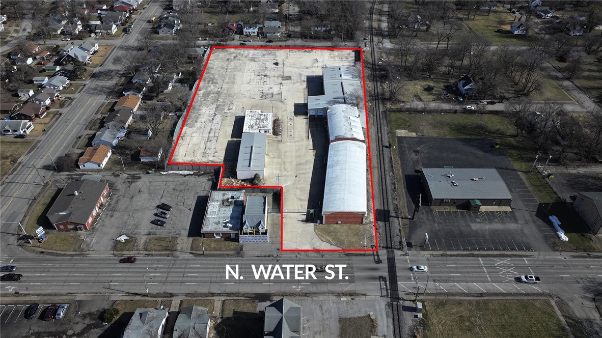 1902 N Water Street Property Photo 1