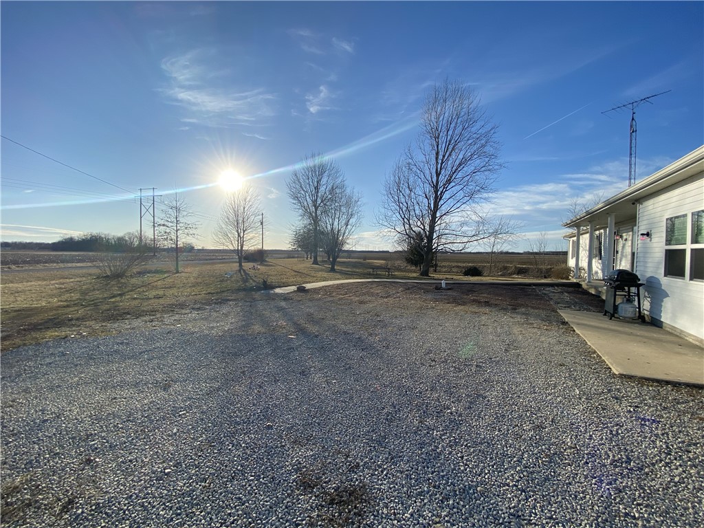 1038 County Road 550n Property Photo 5