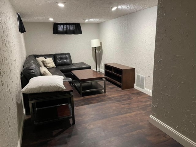 301 W Sainte Marie Street Property Photo 8