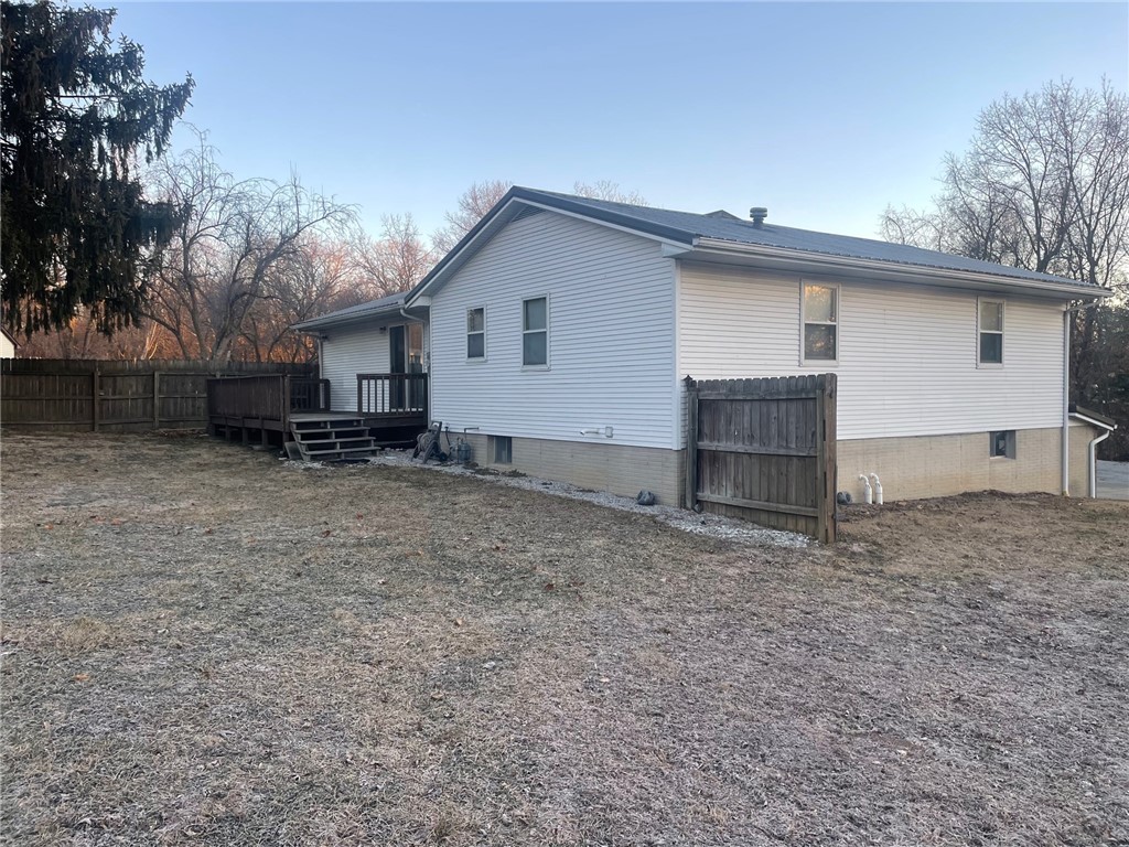 2113 Kelly Lane Property Photo 3