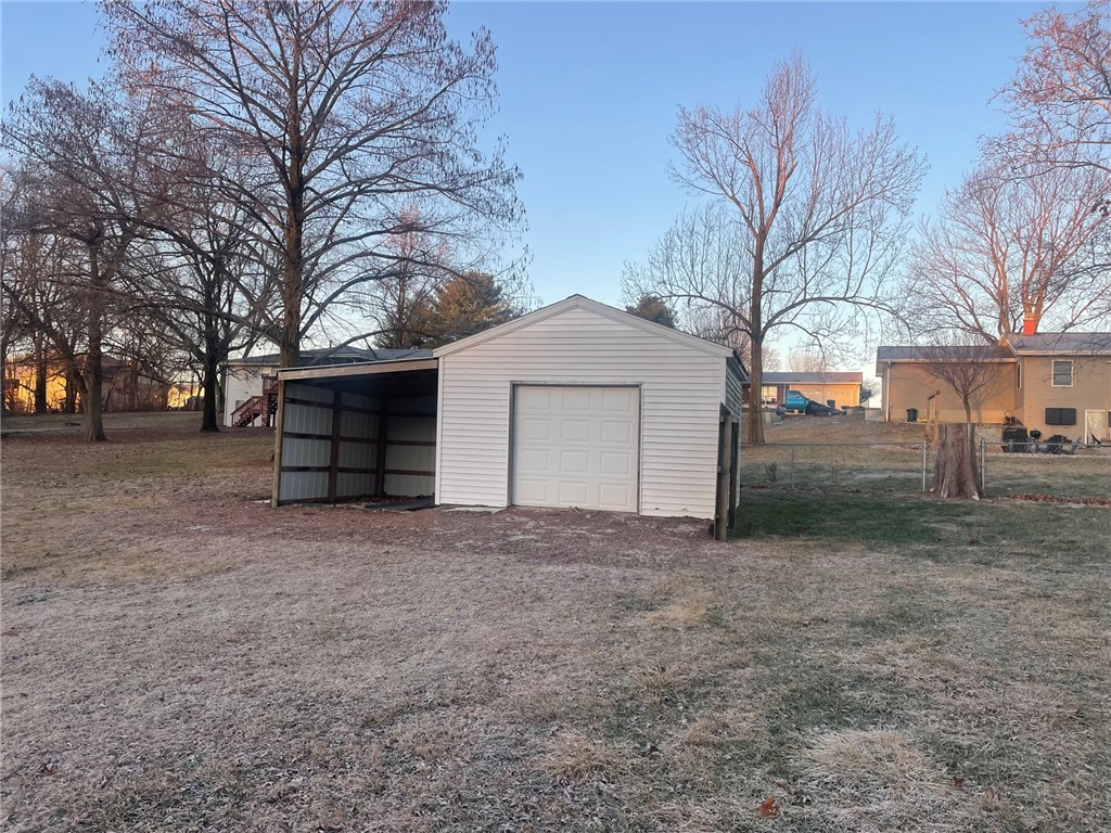 2113 Kelly Lane Property Photo 18