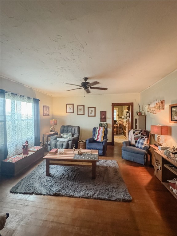 9469 N 200th Street Property Photo 4