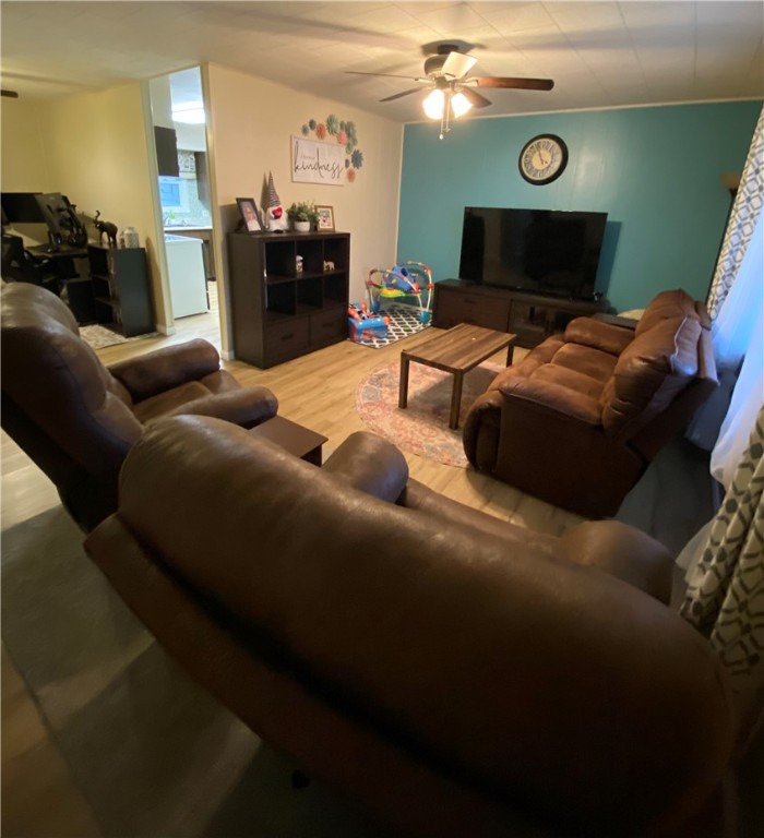 506 Lawndale Drive Property Photo 3
