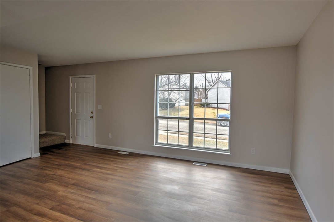 978 Montgomery Court Property Photo 7