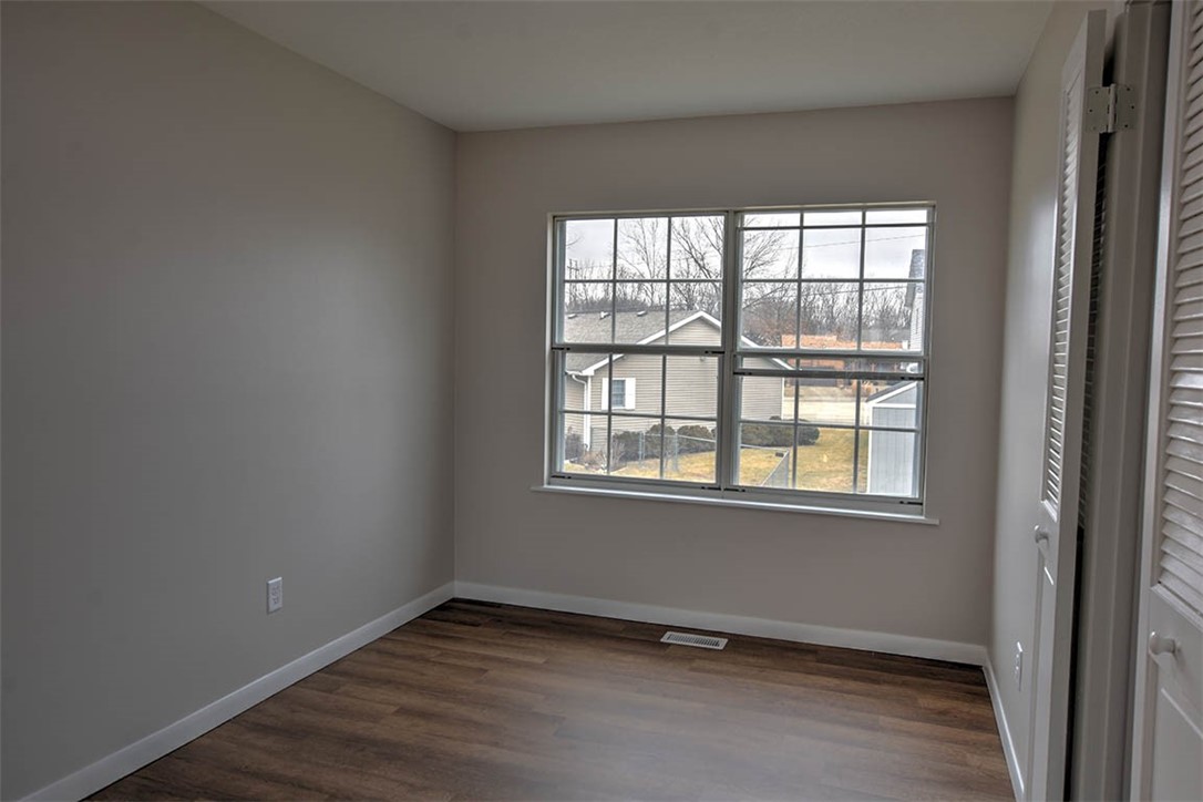 978 Montgomery Court Property Photo 10