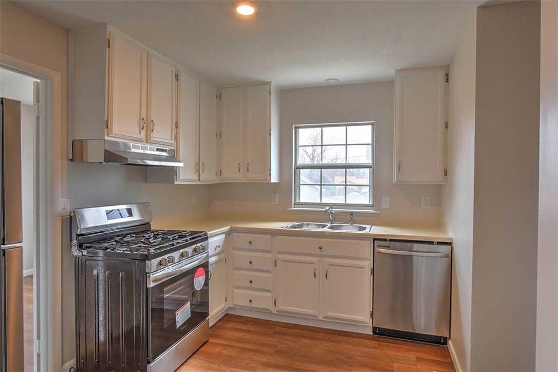 978 Montgomery Court Property Photo 14