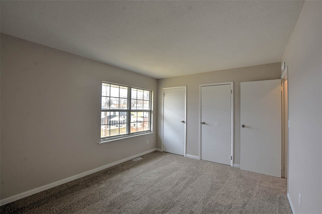 978 Montgomery Court Property Photo 17