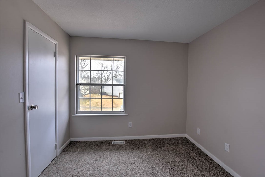 978 Montgomery Court Property Photo 20