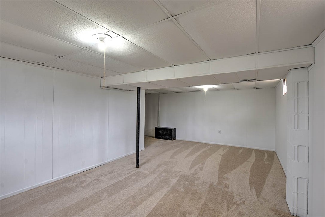 978 Montgomery Court Property Photo 22