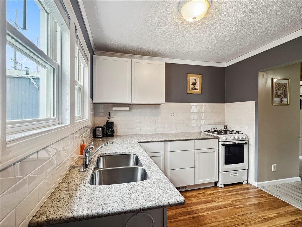 108 11th Street Property Photo 6