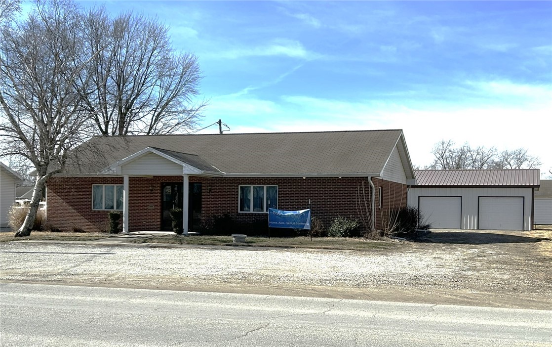 203 S Pearl Street Property Photo 1