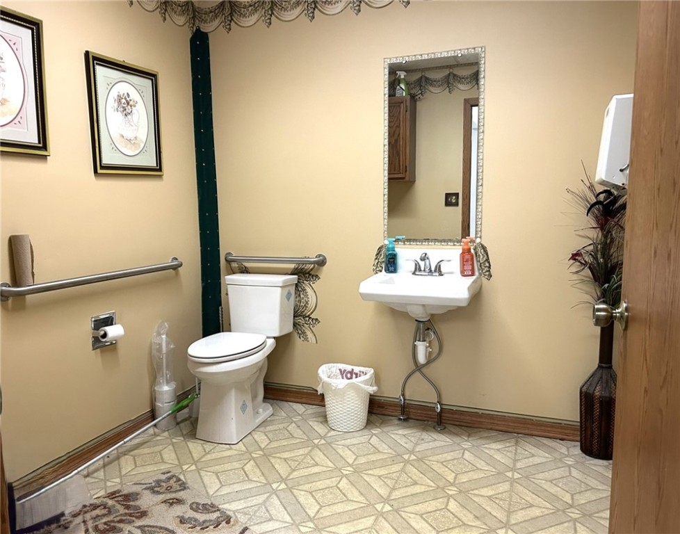 203 S Pearl Street Property Photo 11
