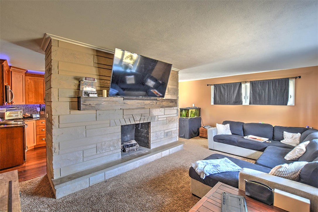 3331 Leafdale Avenue Property Photo 2