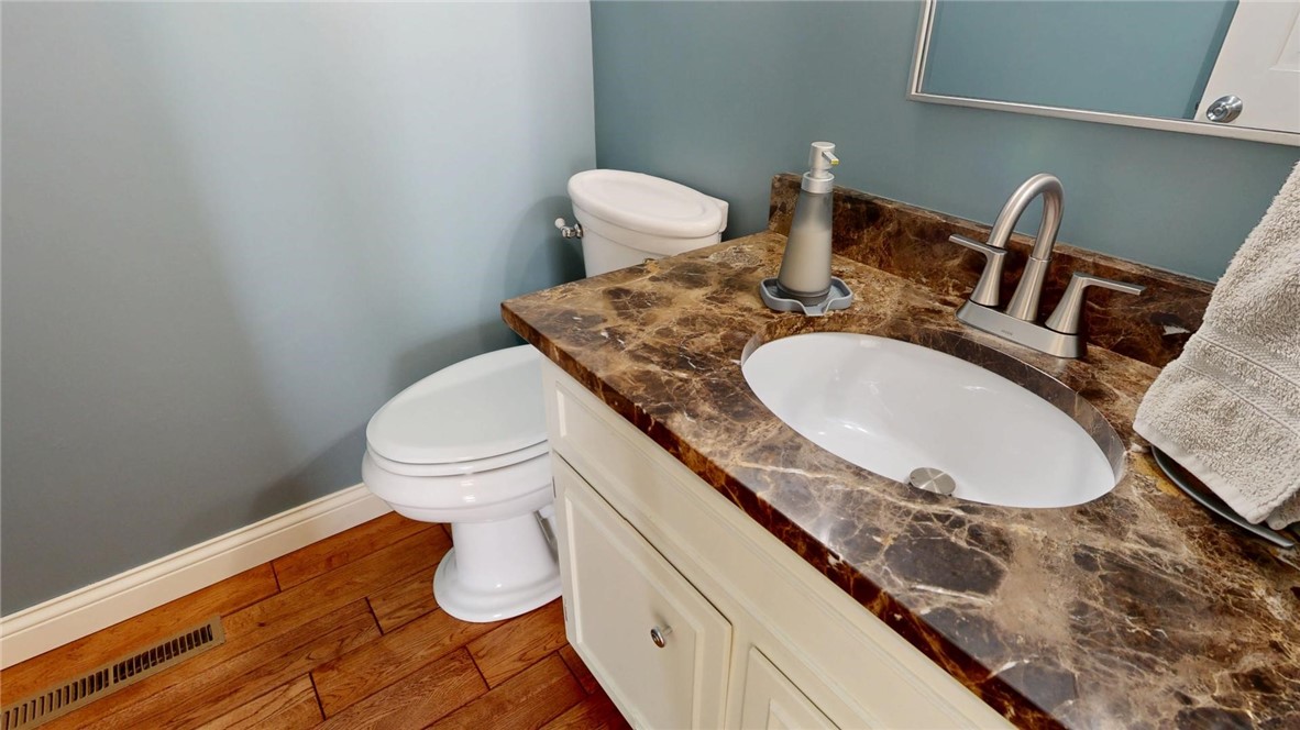 455 Shoreline Drive Property Photo 16