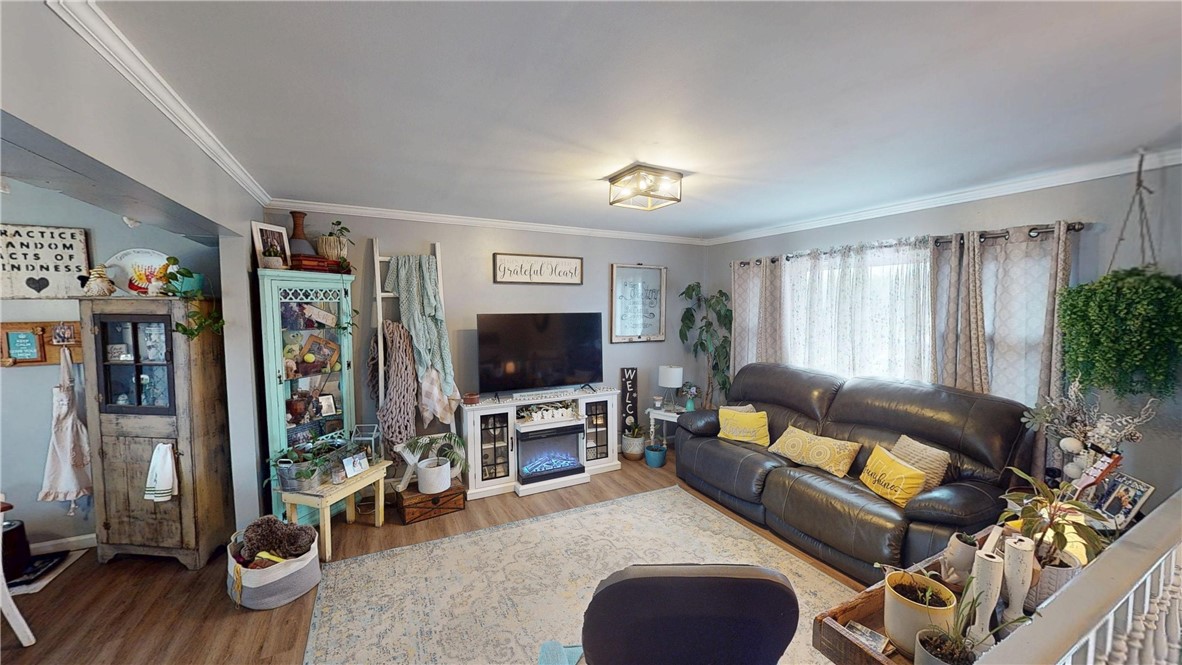 2668 Finch Property Photo 4